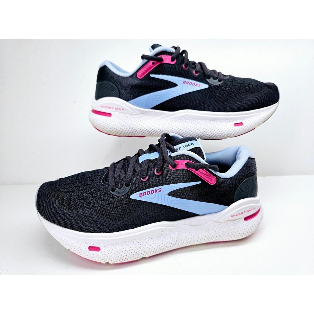 Brooks Women 8 .5 Comfy footwear